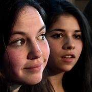 Schülerinnen Hannah Levinson, Megan Reback und Elan Stahl (von links): Suspendiert wegen des V-Worts